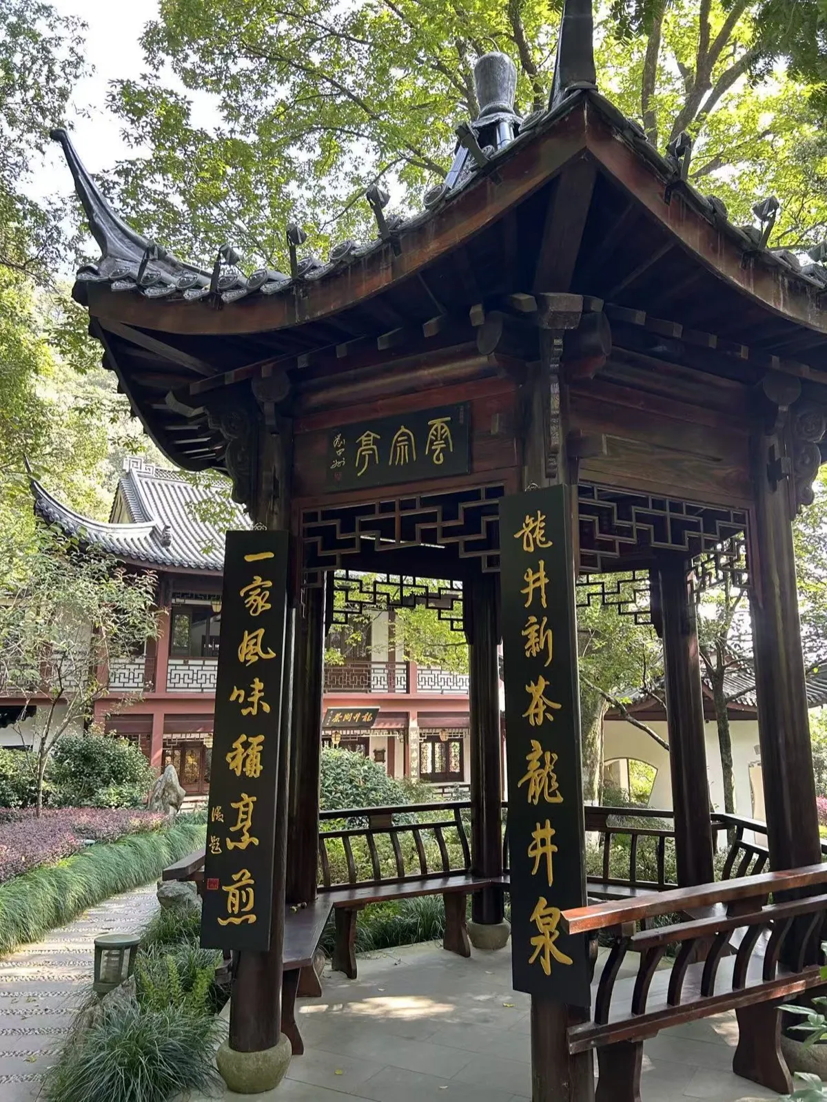 🏯 The Ultimate Hangzhou Classic 1-Day Itinerary: Imperial Grandeur & Poetic Serenity photo 2